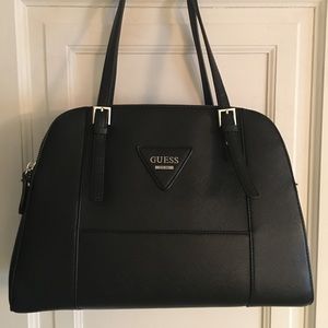 Guess handbag - black, very good condition